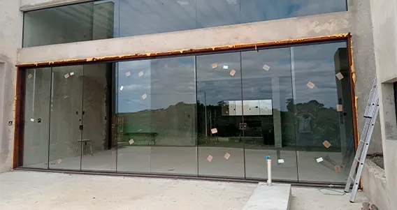 Glazing (FACHADA / Pele de Vidro)